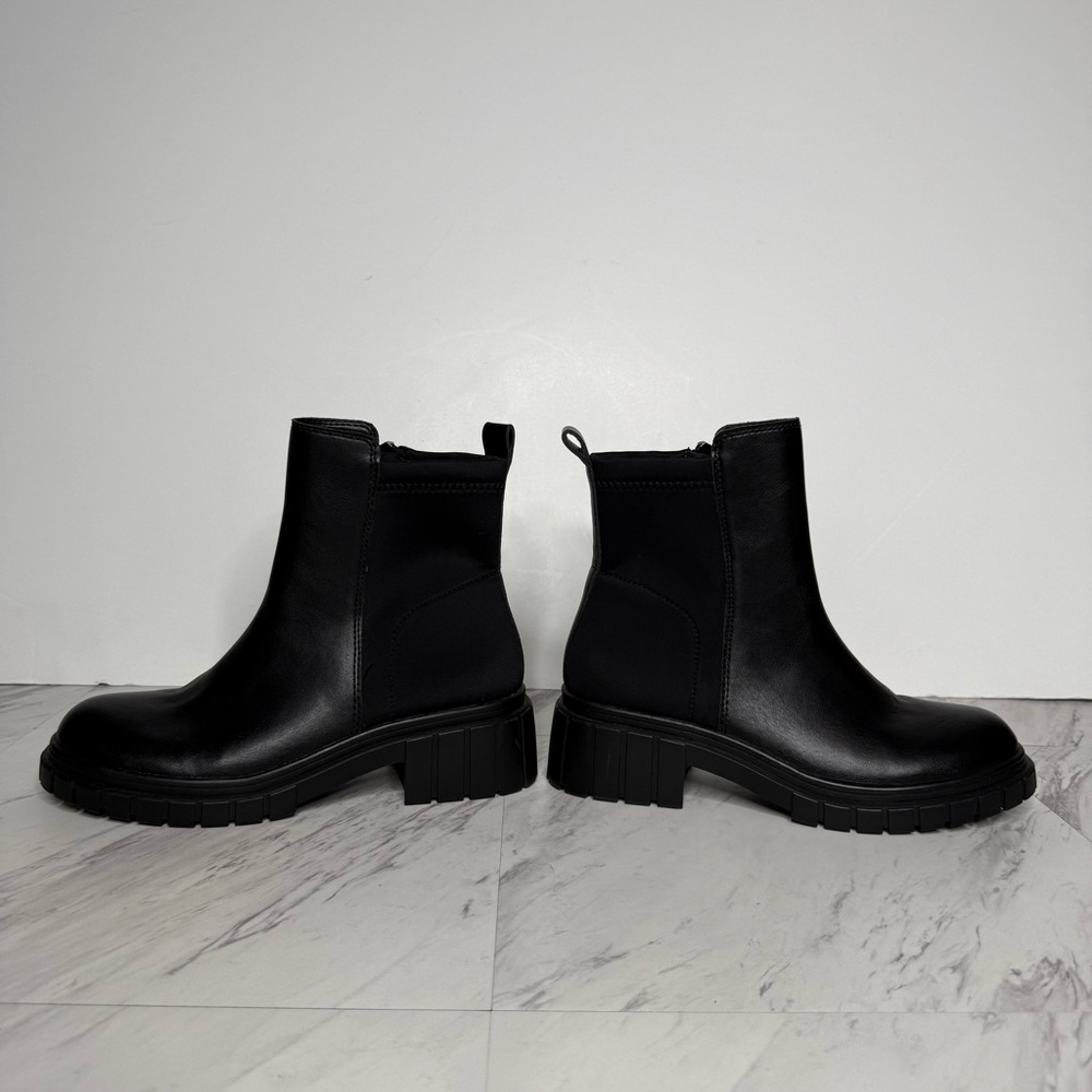 Blondo Prestly Black Leather Bootie 7 1/2 M - Picture 7 of 14